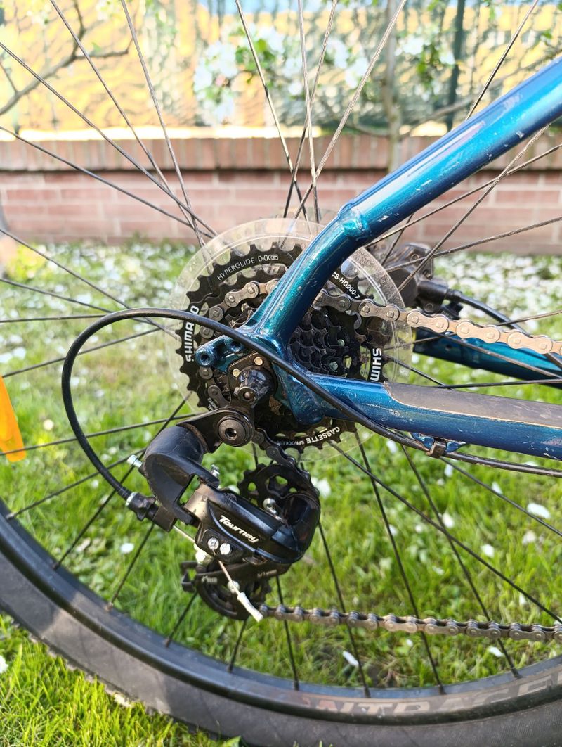 TREK MARLIN 5 (2021) - horské kolo 29" - 21 rychlostí - skvělý stav