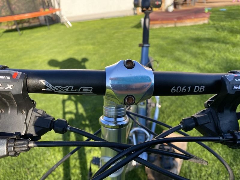 Horské kolo Kellys Oxygen, vybavení Shimano SLX