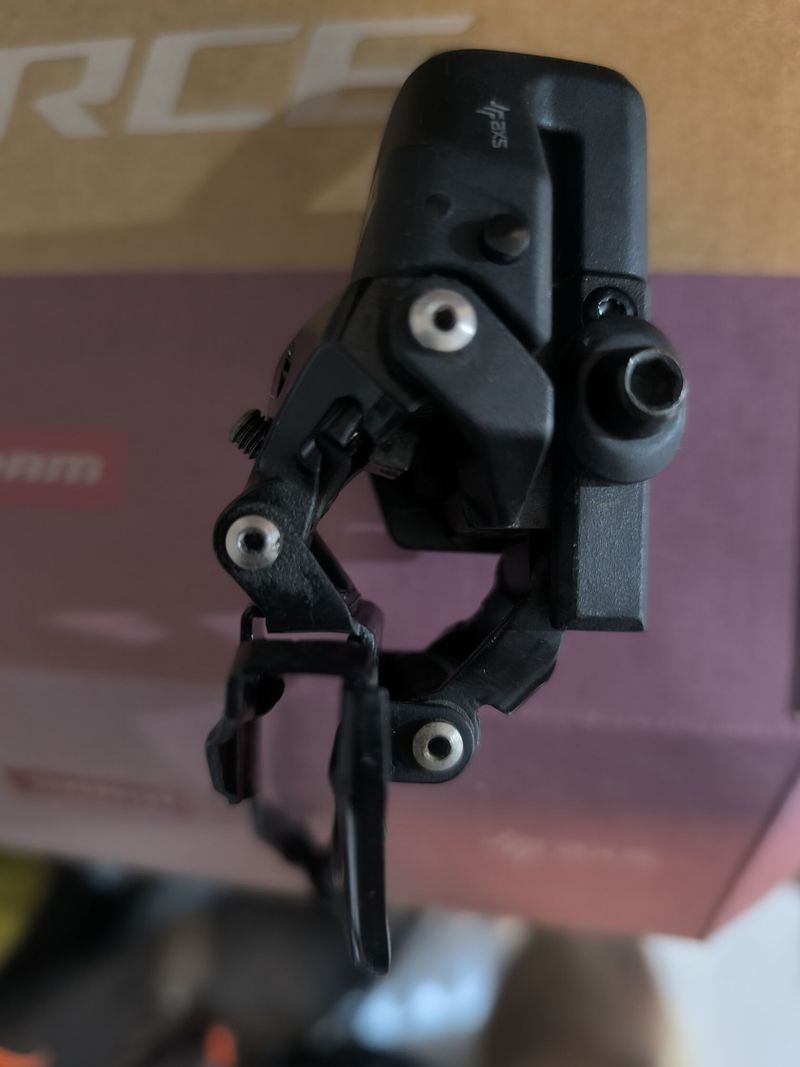 Sram Force eTap AXS D2 2x12sp. přesmykač