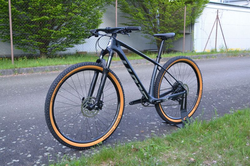 Scott Scale 940 Granite Black (M) Top Stav