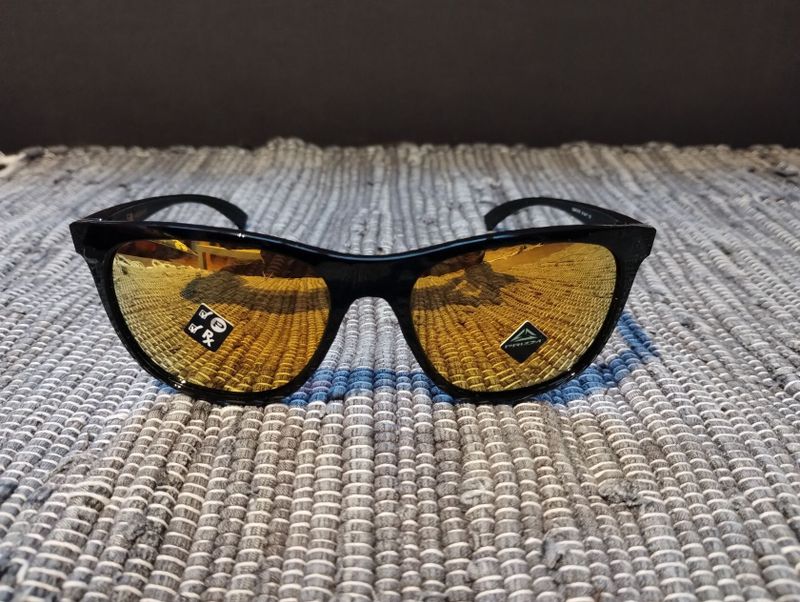 Oakley Leadline