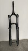 Rockshox zeb ultimate, 180mm, 27.5", charger 3