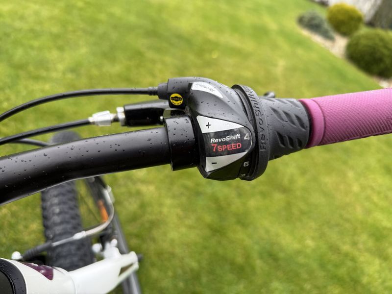 Dětské kolo Scott 24”