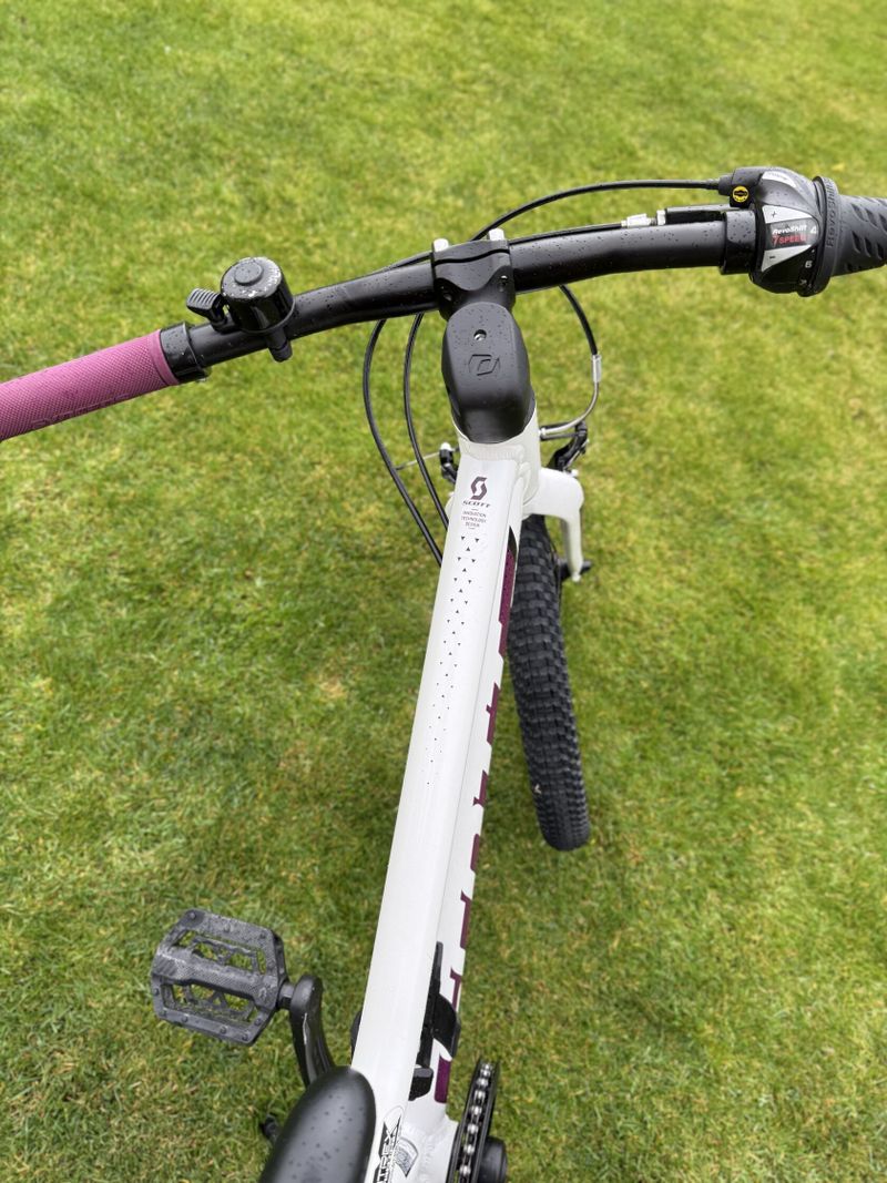 Dětské kolo Scott 24”
