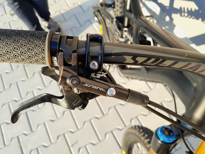 Specialized Enduro Comp 650b výborný stav