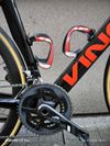 Karbonová silnička Viner Mitus Disc, komplet Sram Force, karbonová kola Vision