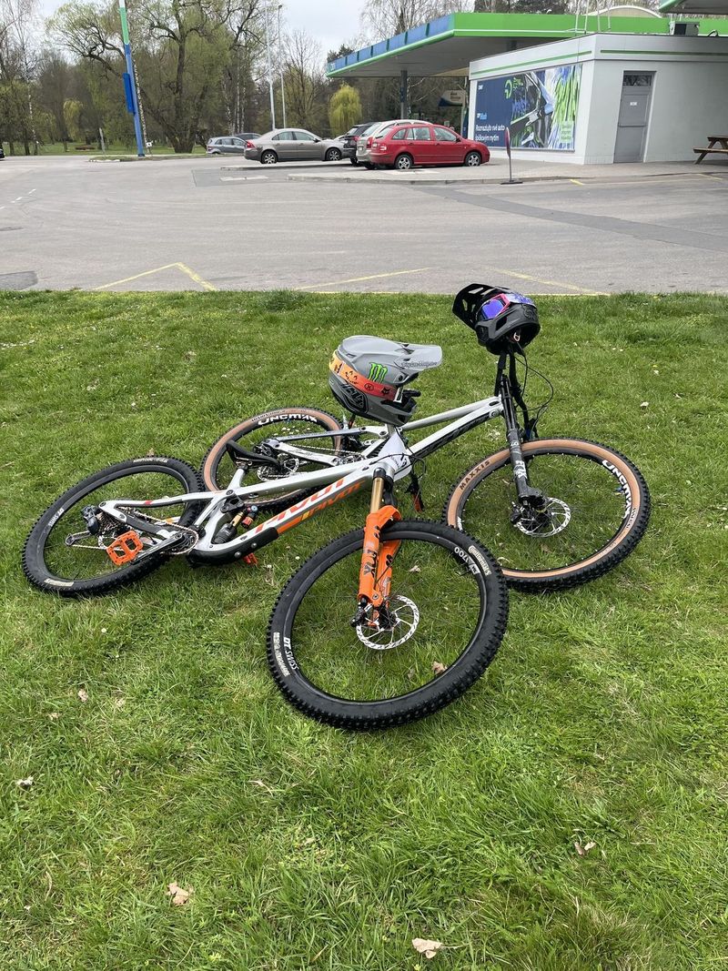 CUSTOM SCOTT GAMBLER