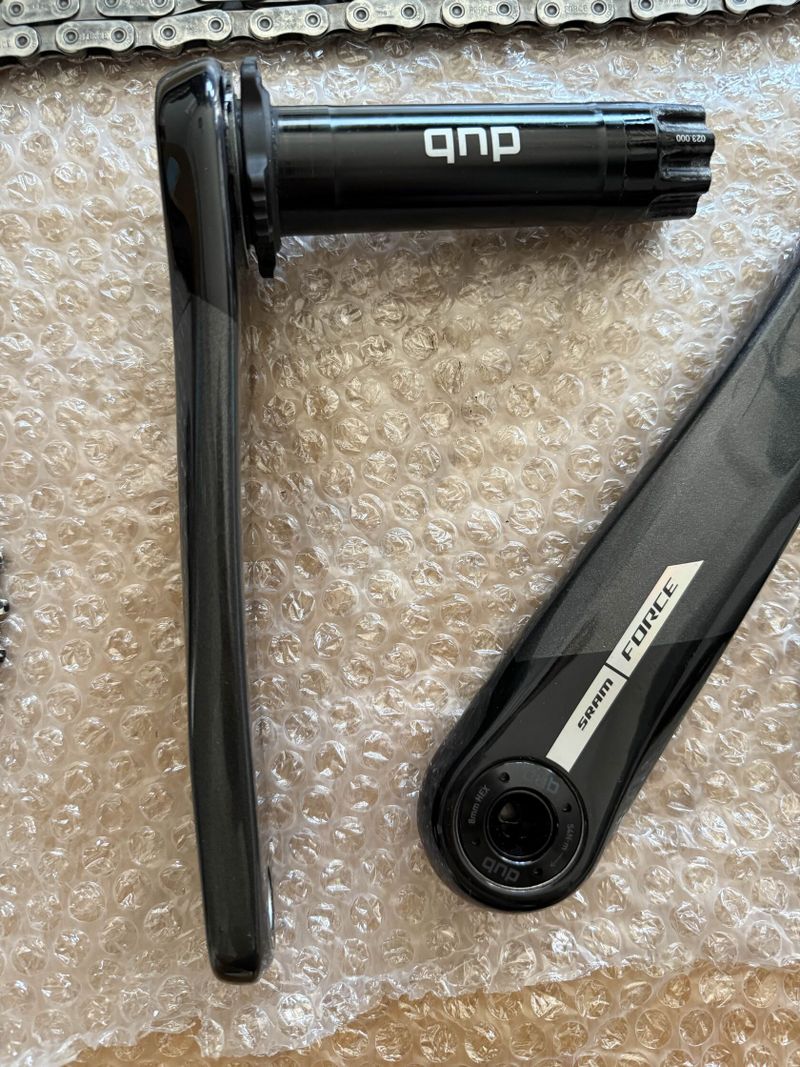 Prodám kazetu Sram Force 10-33T, 12SPD XDR, Řetěz Sram Force a kliky Sram Force 172,5mm