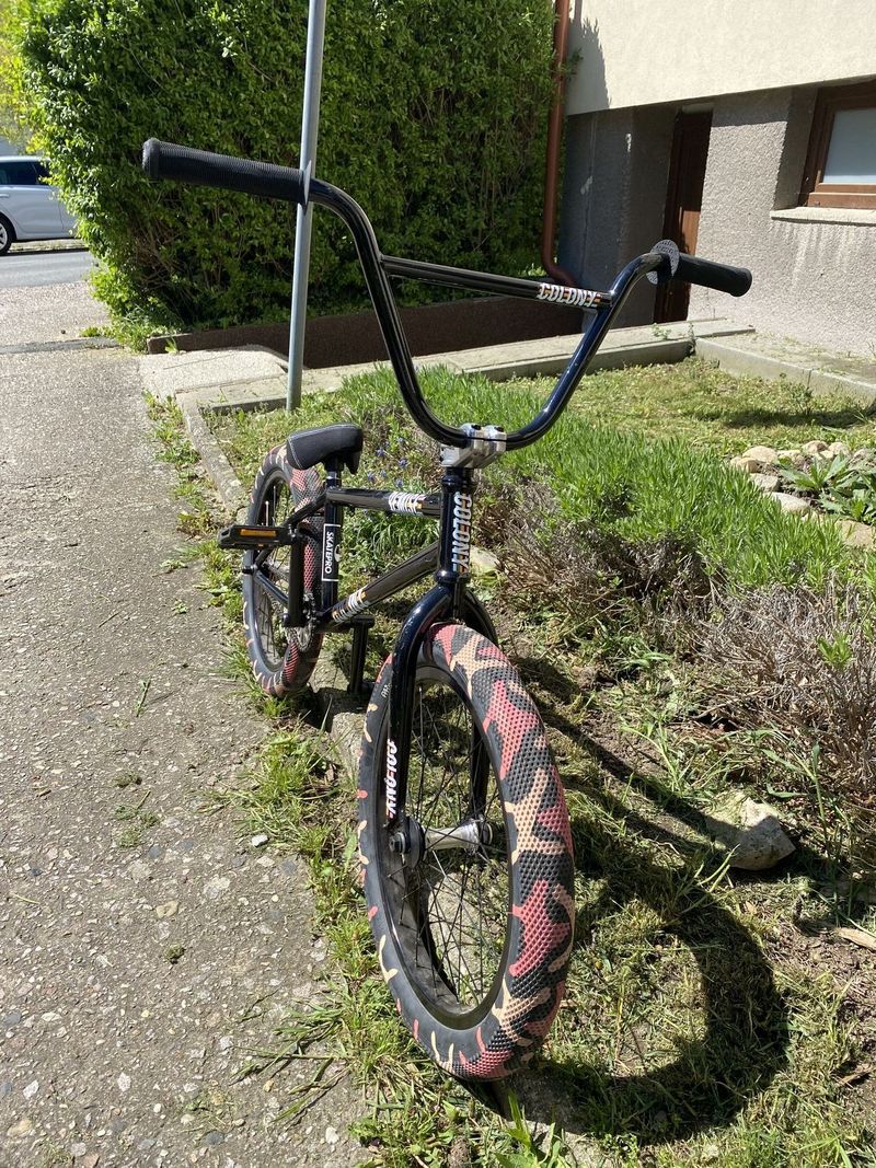 Premise Colony 20, freestyle BMX kolo 