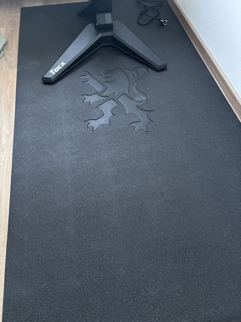 Prodám trenažér Tacx flux s