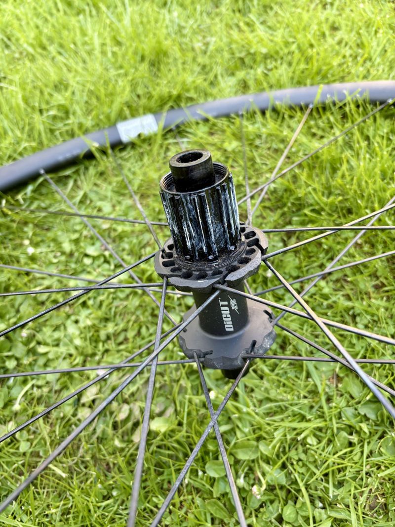 DT Swiss CR 1400 DICUT 25mm, 700c, 12/142 Shimano