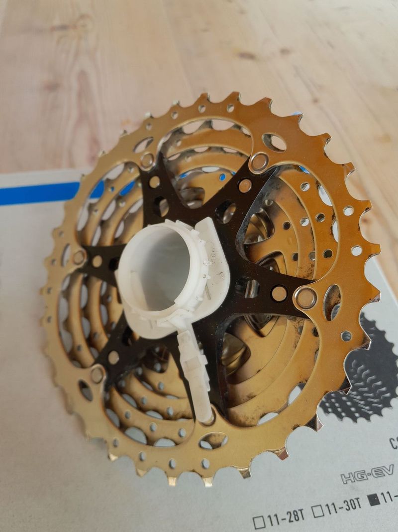 Shimano 105 CS-R7000 silniční kazeta 11sp. 11-32z