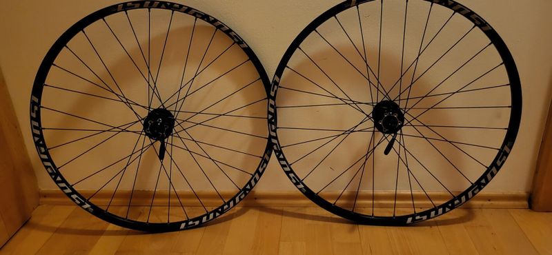 Zapletená kola 27,5 "