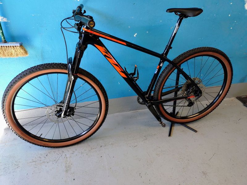 KTM myroon velikost L.