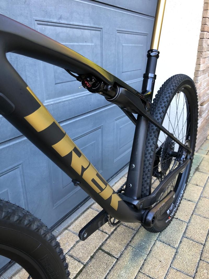 TREK SUPERCALIBER 9.8 AXS GOLD, vel. L