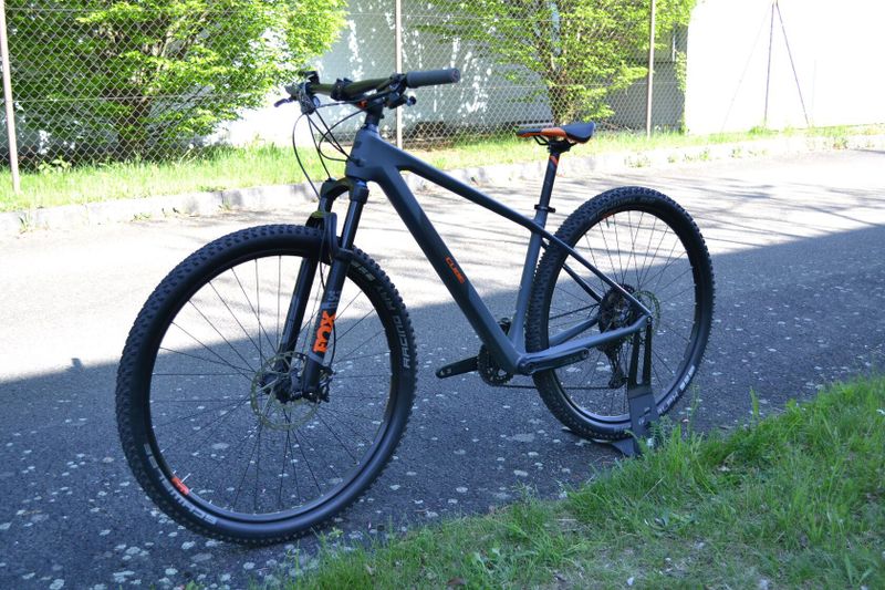 Cube Reaction C62 Race Carbon Grey´n´orange (M)