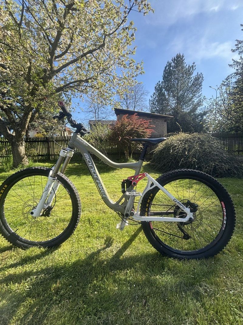Mondraker dune R 
