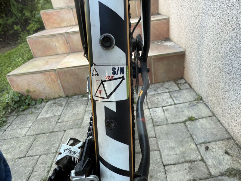 Prodám Fuji Nevada 1.6 