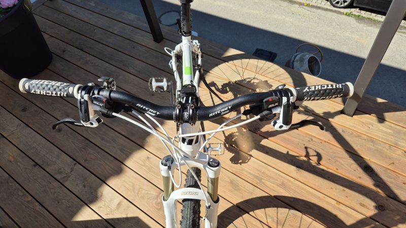 Horské kolo MAXBIKE 26
