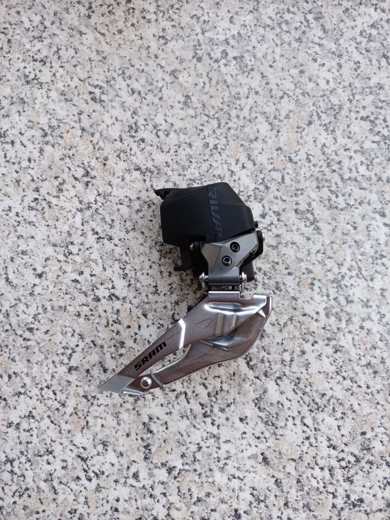 Přesmykač Sram Rival AXS 