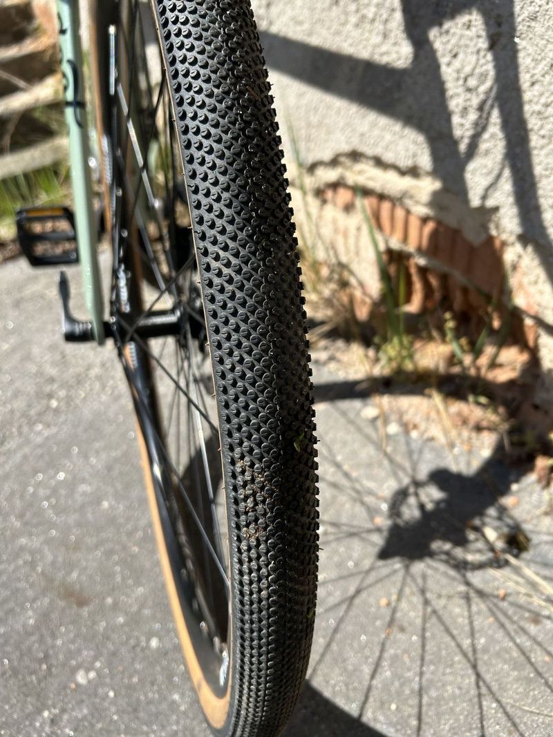 Kellys Soot 70 vel. L - rezervace do 30.4.
