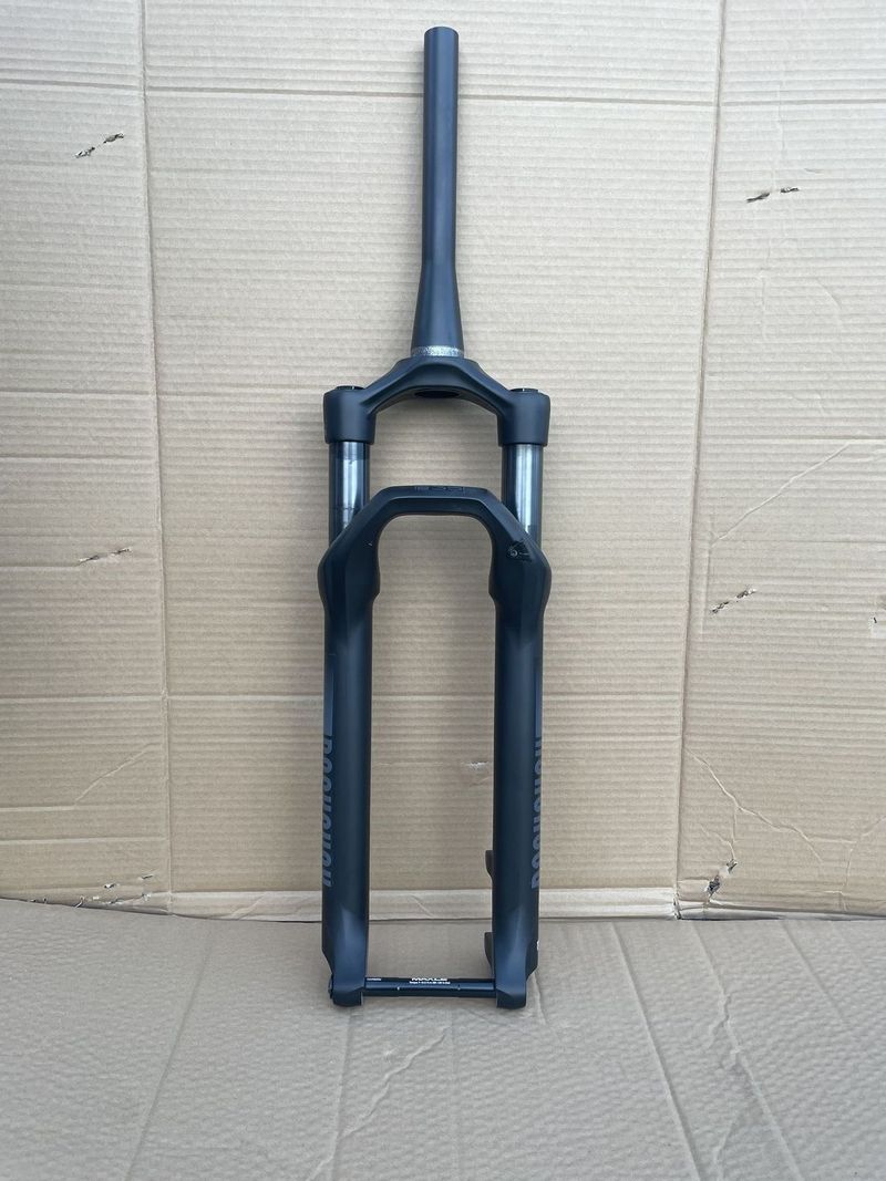 NOVÁ - ROCKSHOX Fork 35 SILVER 29" 1.8 taper!!!
