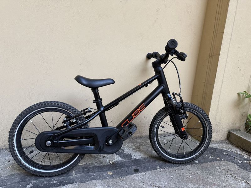 Cube Numove 14"