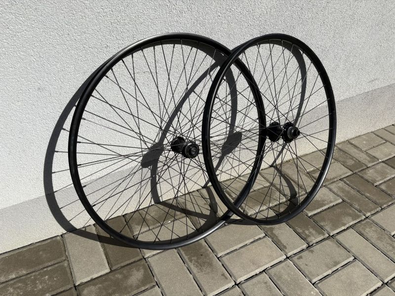 Prodám 29" MTB zapletená kola Shimano