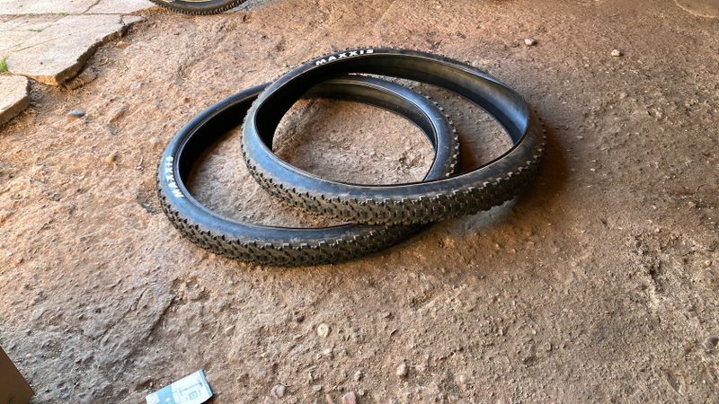 Maxxis Ardent 29” 2.40”