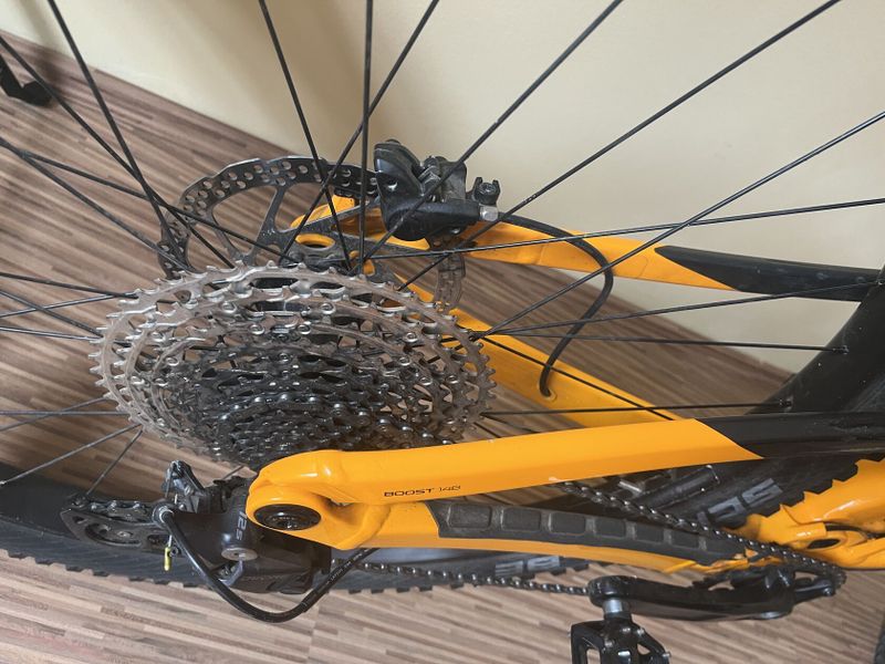 TREK Fuel EX5