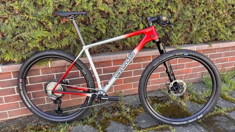 prodám nové Cannondale F-Si Carbon 2, Mercury (MRC), horské kolo, vel. L