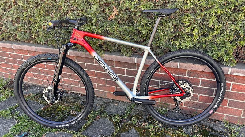 prodám nové Cannondale F-Si Carbon 2, Mercury (MRC), horské kolo, vel. L