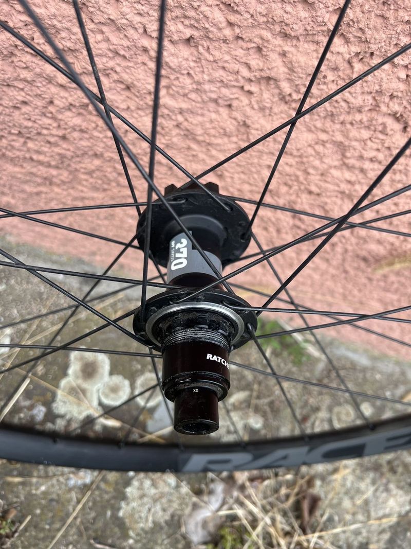 Zapletena kola RaceFace AR27, 29”