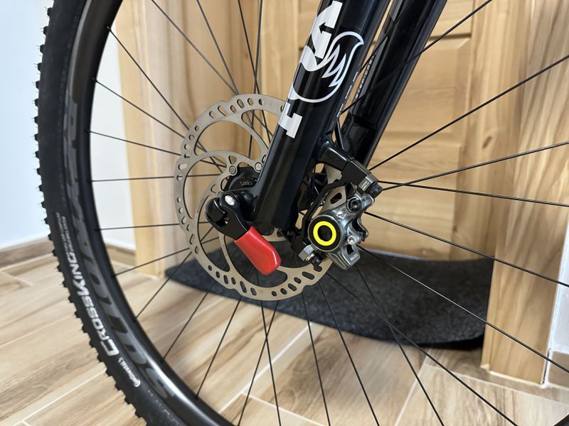 NOVÉ GHOST LECTOR FS - PRO, model 2024, velikost L
