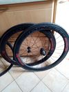 Karbon. Kola Spinollo Aero 50 - silniční, pro ráfkové brzdy, jak Nové. 