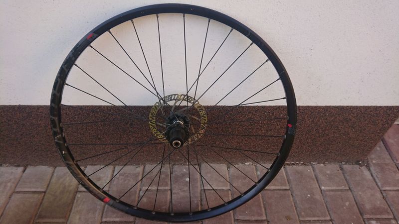Zadní kolo DT Swiss 27.5"