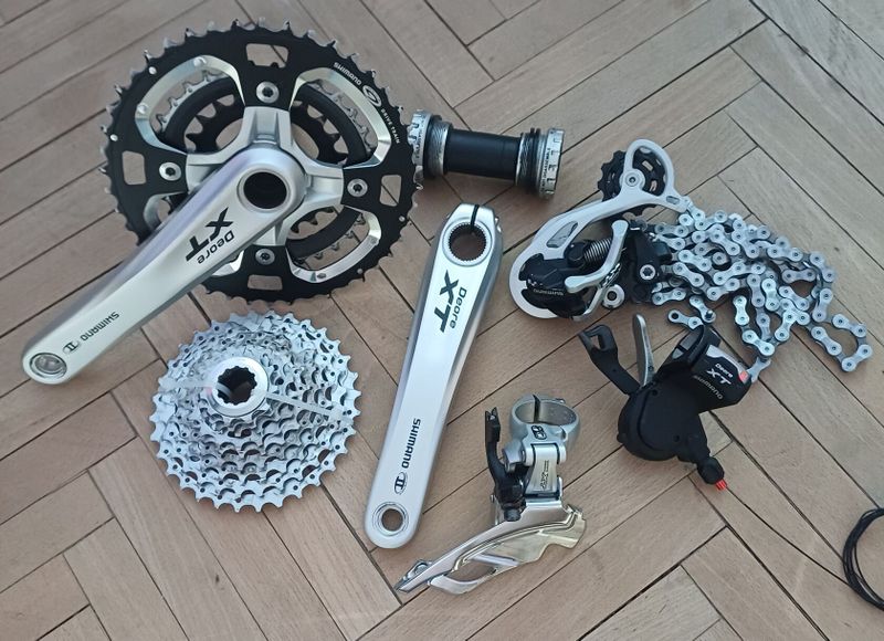 Komponenty sady Shimano Deore XT 9speed 