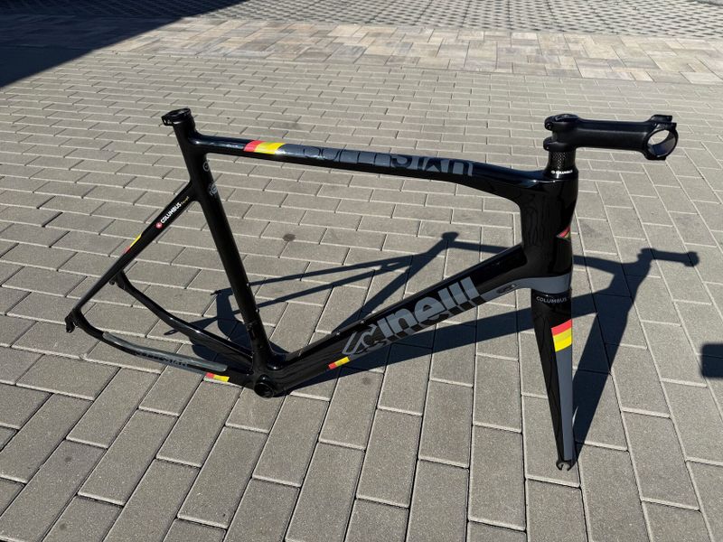 Cinelli Superstar vel.57cm karbonový rám silniční ZCELA NOVÝ