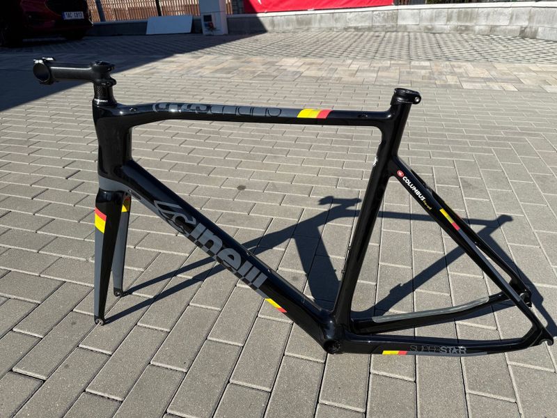 Cinelli Superstar vel.57cm karbonový rám silniční ZCELA NOVÝ