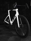 Silniční kolo QM R10 SRAM RED E1 eTap AXS 