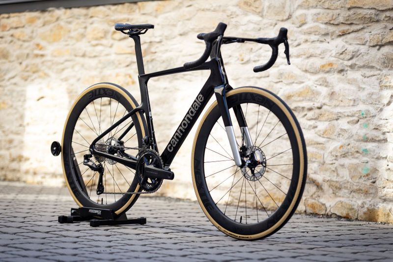 Custom stavba Cannondale SuperSix EVO / Karbony / Kombo