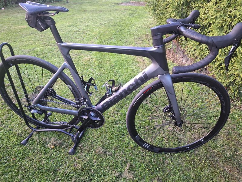 Bianchi oltre race 105 nové.