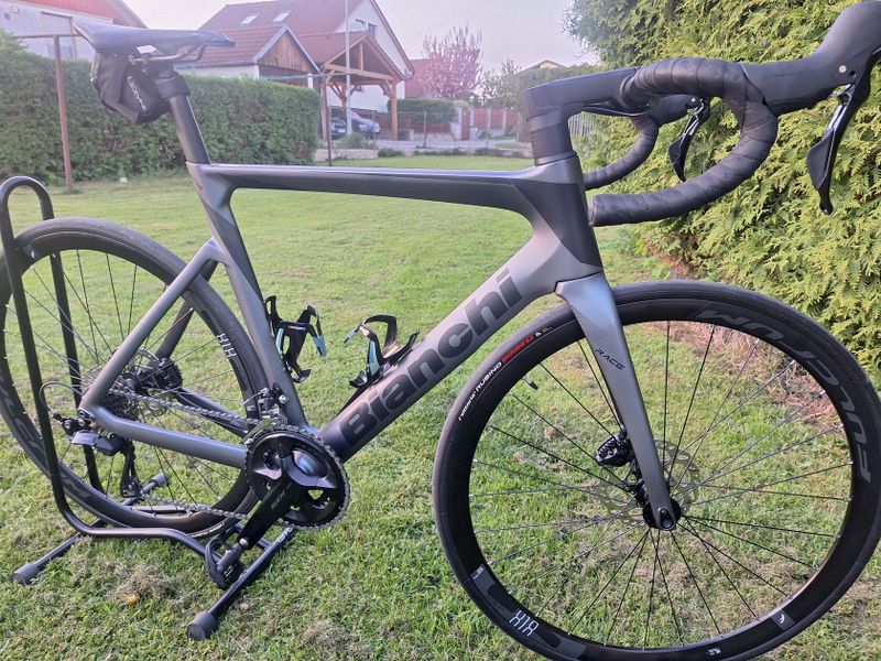 Bianchi oltre race 105 nové.