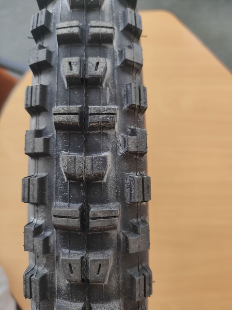 MINION DHR II 29X2.3 nový 