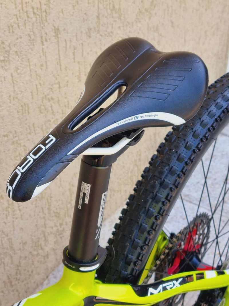 #74 Zánovní ultralehké MRX 27,5, pro 140-160cm