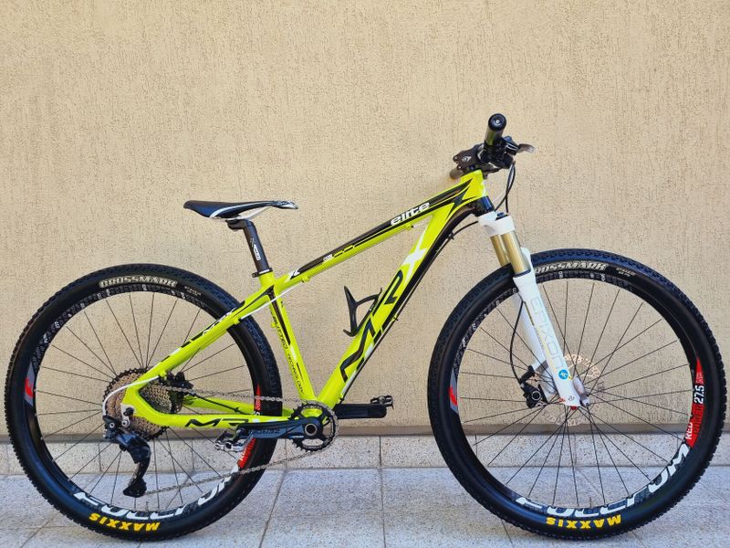 #74 Zánovní ultralehké MRX 27,5, pro 140-160cm