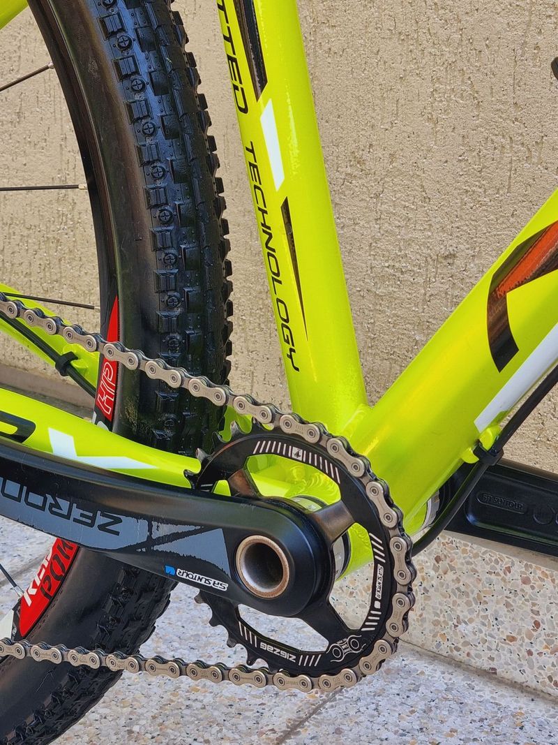 #74 Zánovní ultralehké MRX 27,5, pro 140-160cm