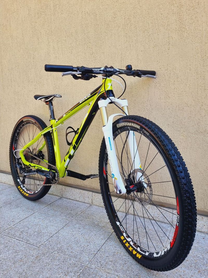 #74 Zánovní ultralehké MRX 27,5, pro 140-160cm