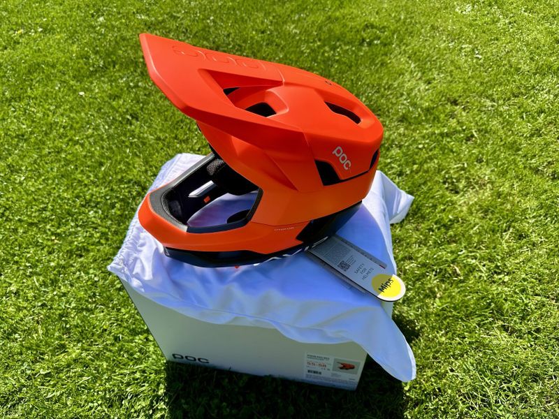 Nová enduro integrálka POC Otocon Race MIPS 55-58