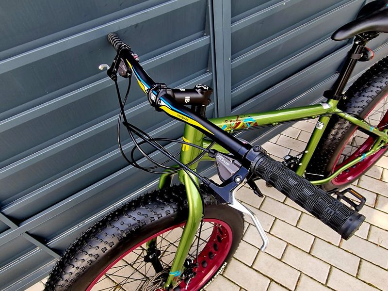 (60)Zánovní Fatbike Mongoose Kotoučové brzdy